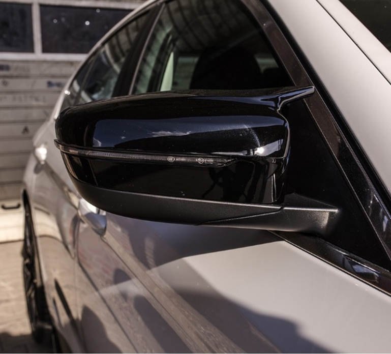 Upgrade Design Spiegelkappen / Gehäuse für BMW 5er G30/G31 / 7er G11/G12 Hochglanz schwarz